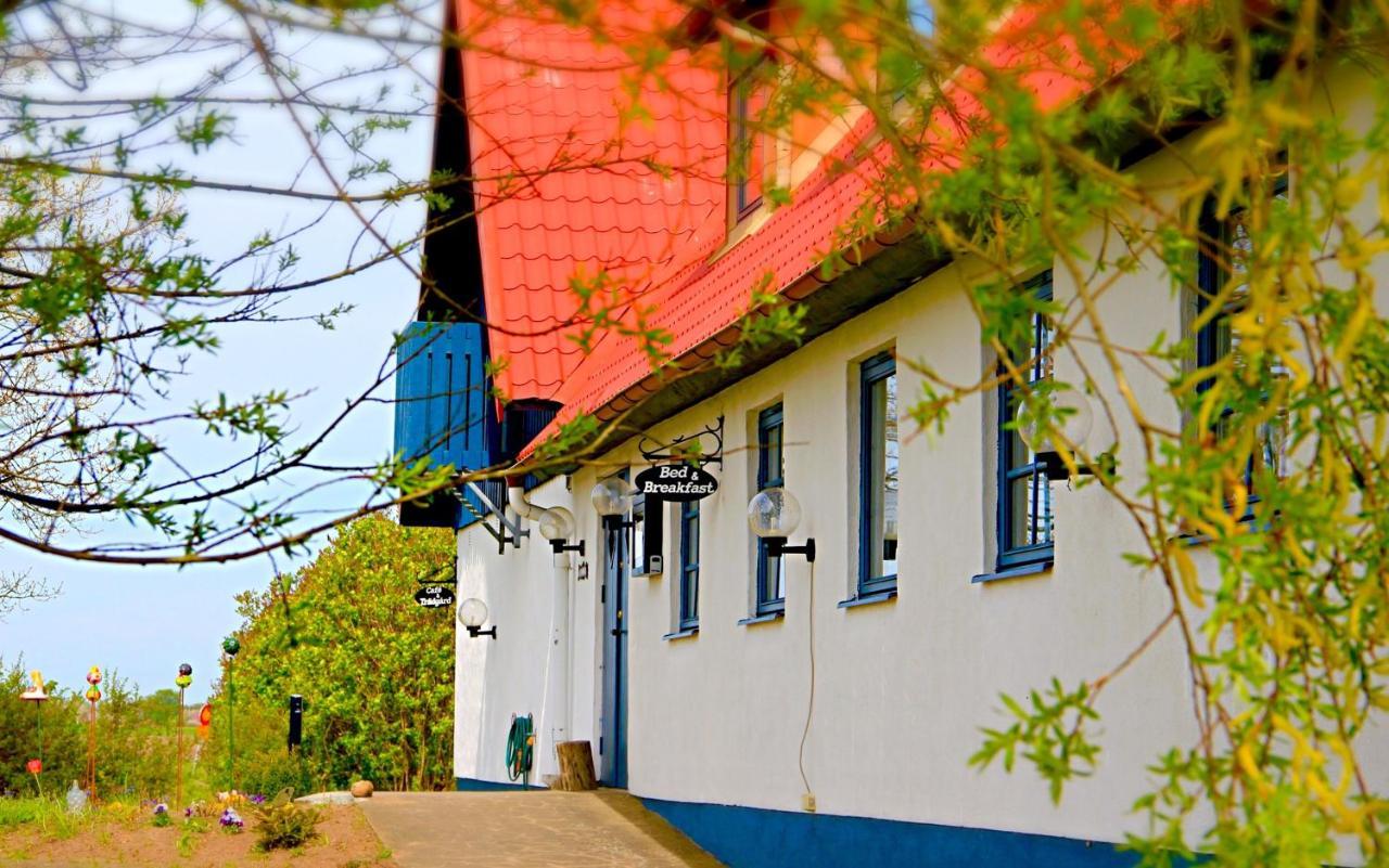 Tryde 1303 B&B Pa Oesterlen Tomelilla Ngoại thất bức ảnh